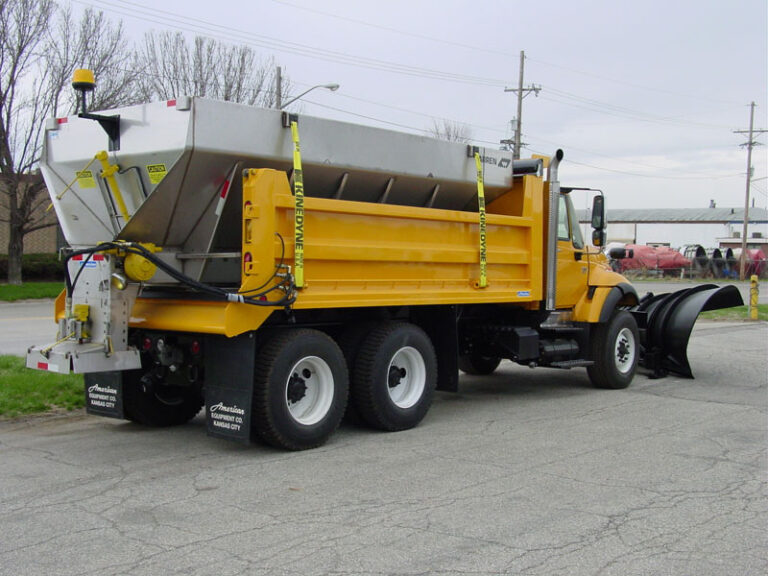 warren ice control spreader
