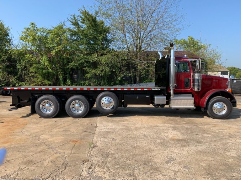 flatbed with moffett